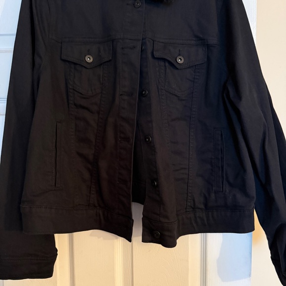 Torrid Black Jean Jacket with Sherpa Collar - Picture 3 of 6